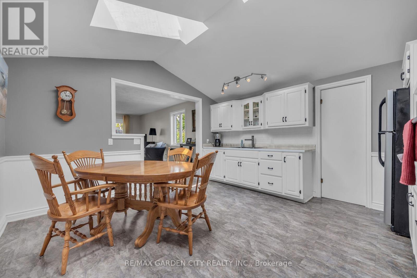 270 Erie Boulevard, Norfolk, Ontario  N0E 1M0 - Photo 6 - X12522560