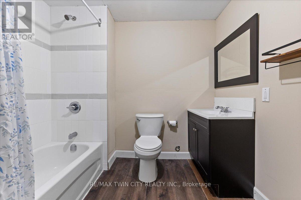 41 Naskapi Street, Woodstock, Ontario  N4T 1G5 - Photo 34 - X12522590