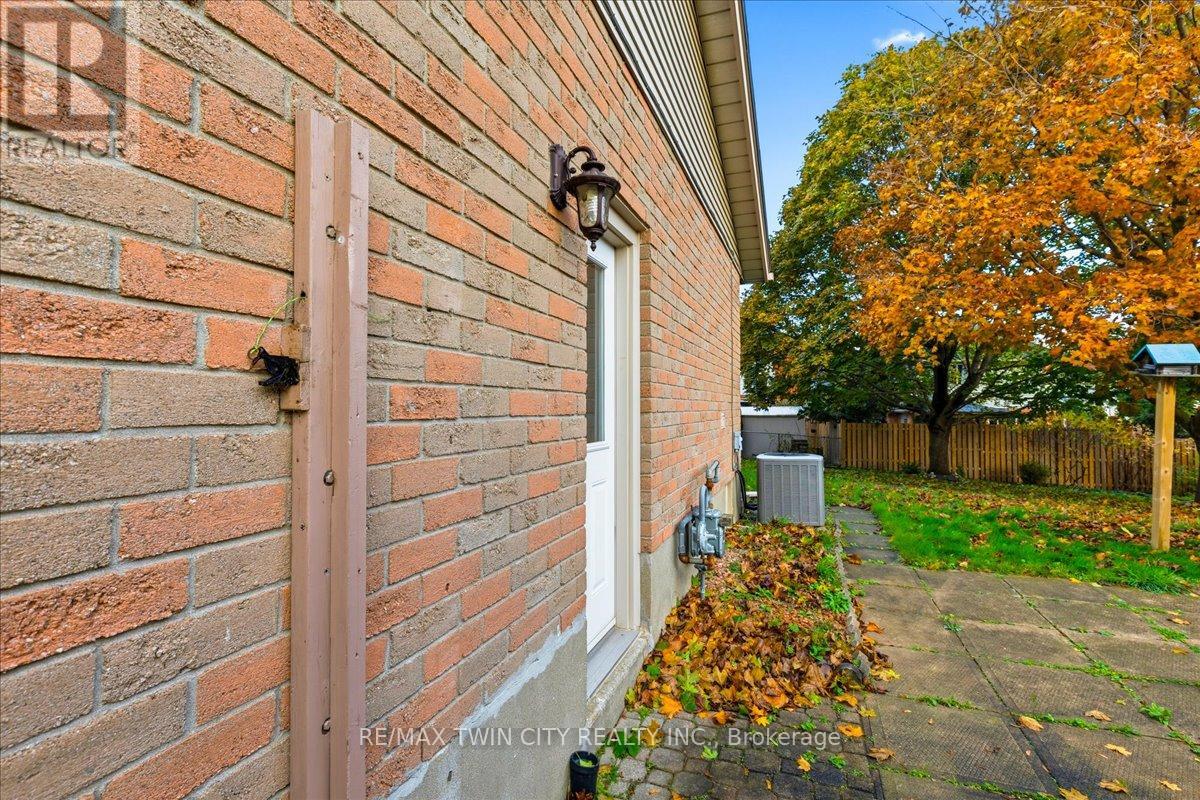41 Naskapi Street, Woodstock, Ontario  N4T 1G5 - Photo 42 - X12522590