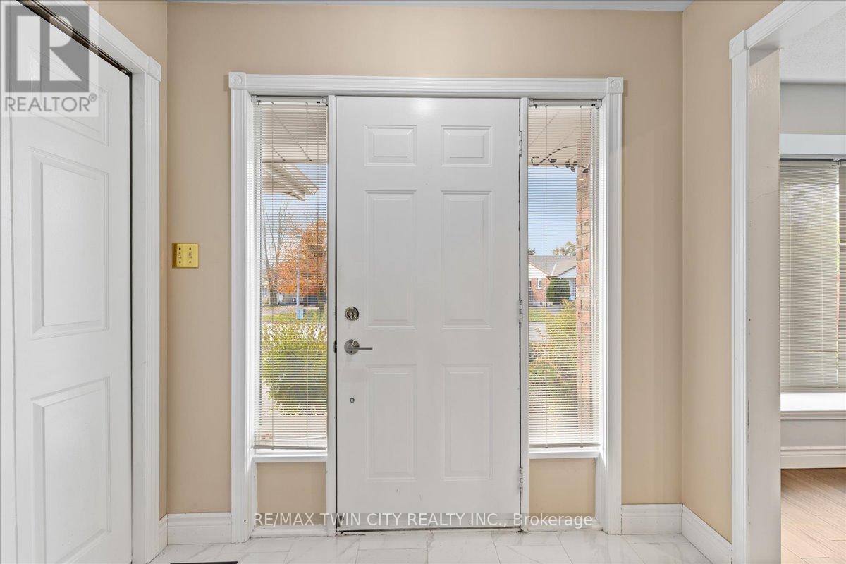 41 Naskapi Street, Woodstock, Ontario  N4T 1G5 - Photo 6 - X12522590