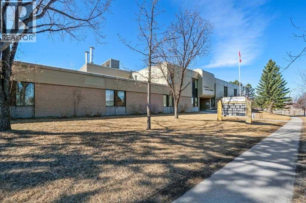 828 Queensland Drive Se, Calgary, Alberta  T2J 4T1 - Photo 31 - A2269350