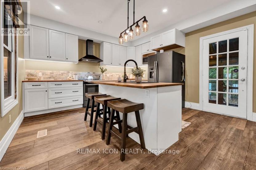 115 Cedar Street, Cambridge, Ontario  N1S 1V7 - Photo 3 - X12459211