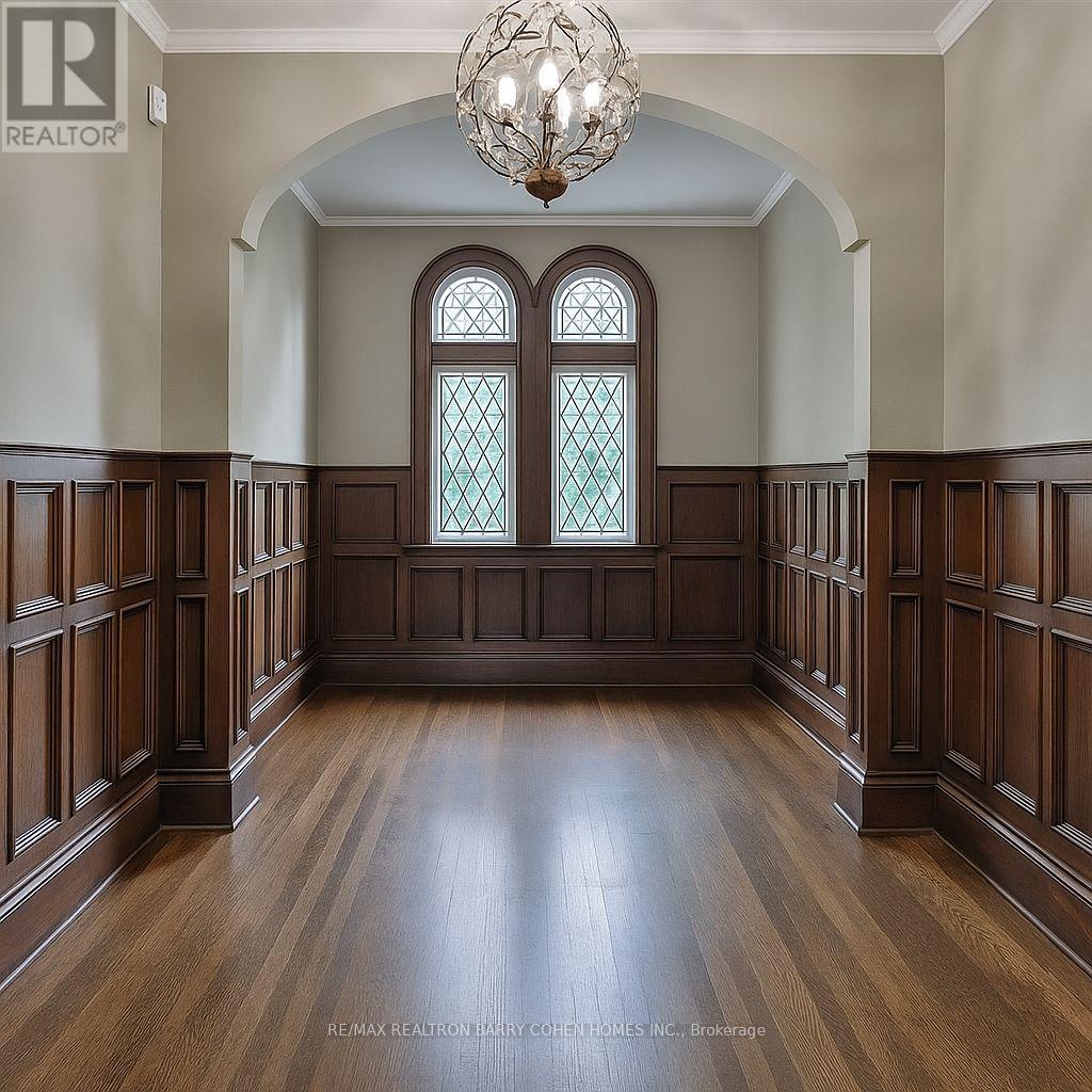 216 Dunvegan Road, Toronto, Ontario  M5P 2P2 - Photo 7 - C12522404