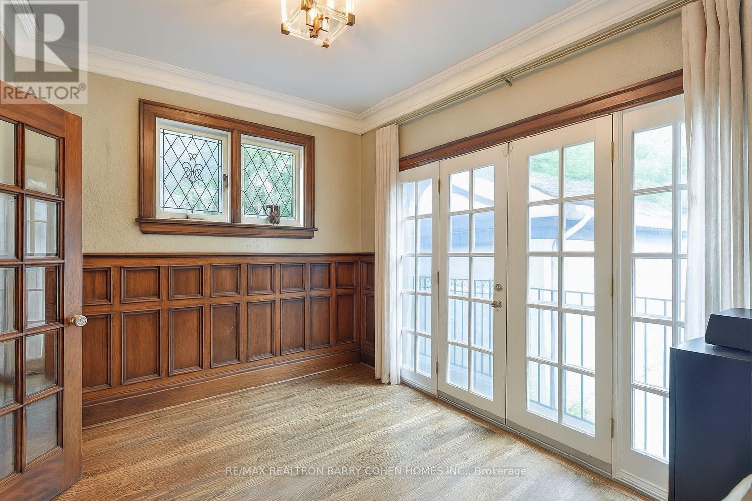 216 Dunvegan Road, Toronto, Ontario  M5P 2P2 - Photo 10 - C12522404