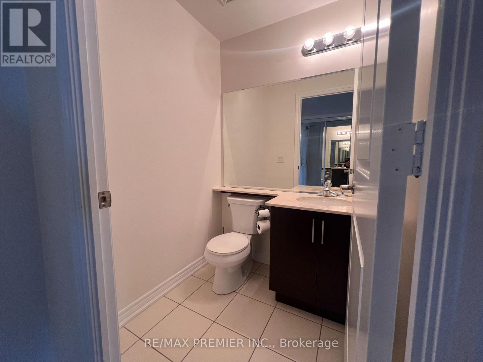 1502 - 9245 Jane Street, Vaughan, Ontario  L6A 0J9 - Photo 7 - N12393106