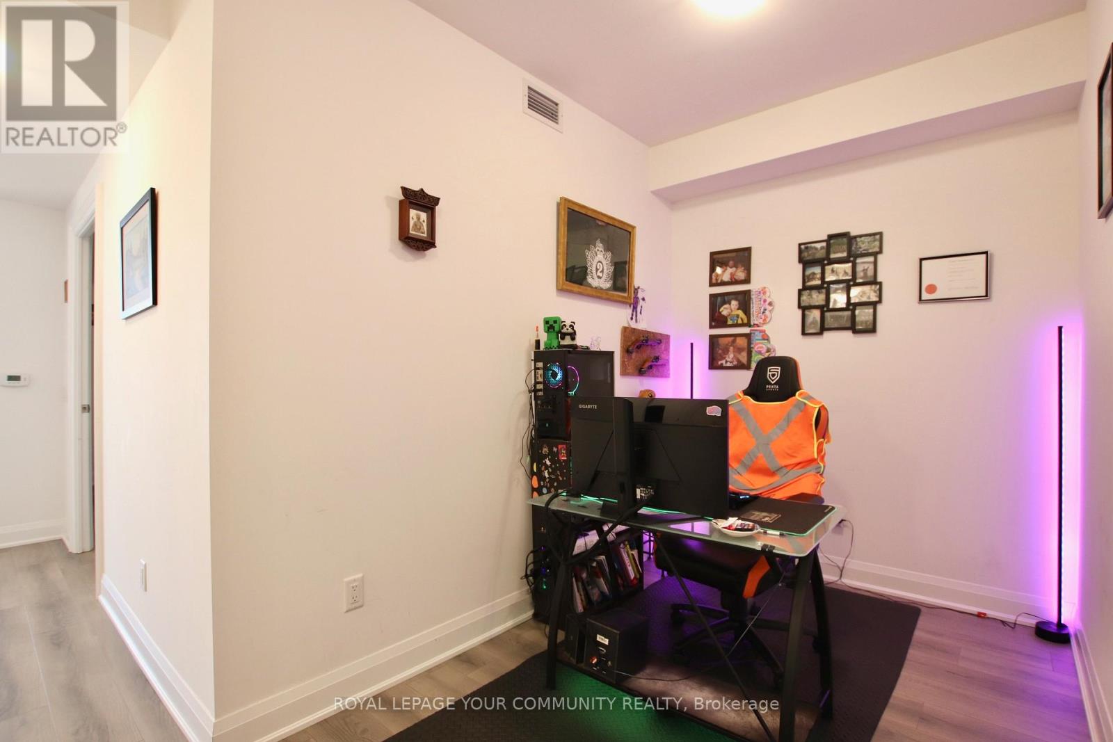 404 - 20 Gatineau Drive, Vaughan, Ontario  L4J 0L3 - Photo 20 - N12496338