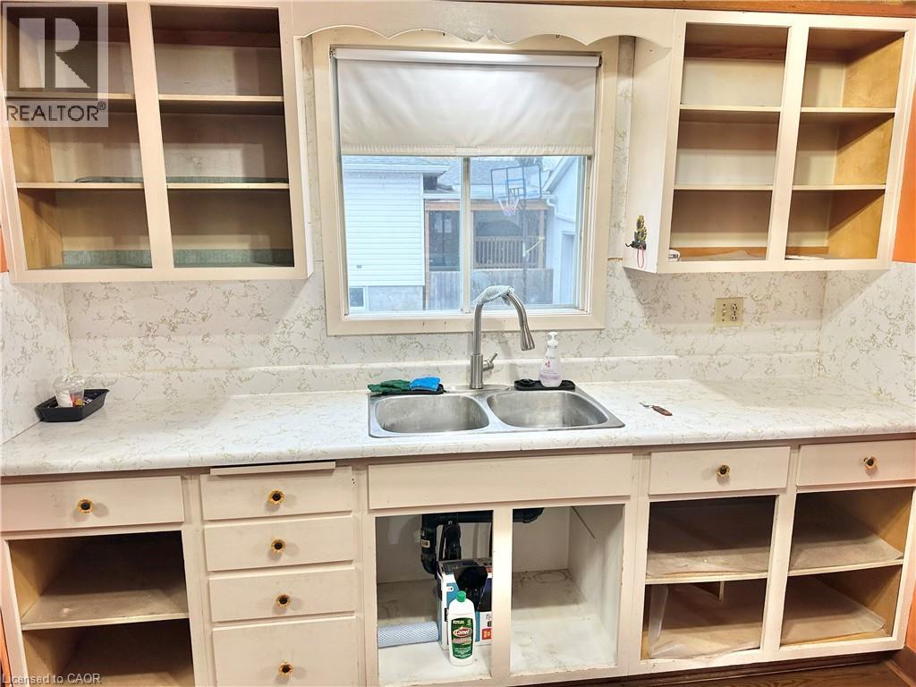 227 Head Street N, Simcoe, Ontario N3Y 3X8 - Photo 19 - 40786632