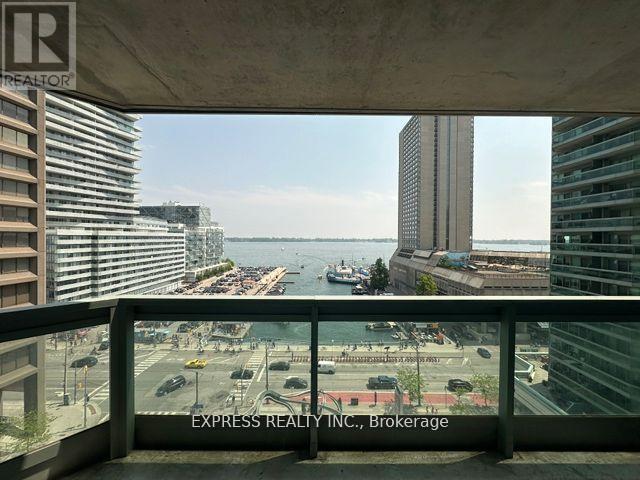 1011 - 10 Yonge Street, Toronto, Ontario  M5E 1R4 - Photo 8 - C12522744