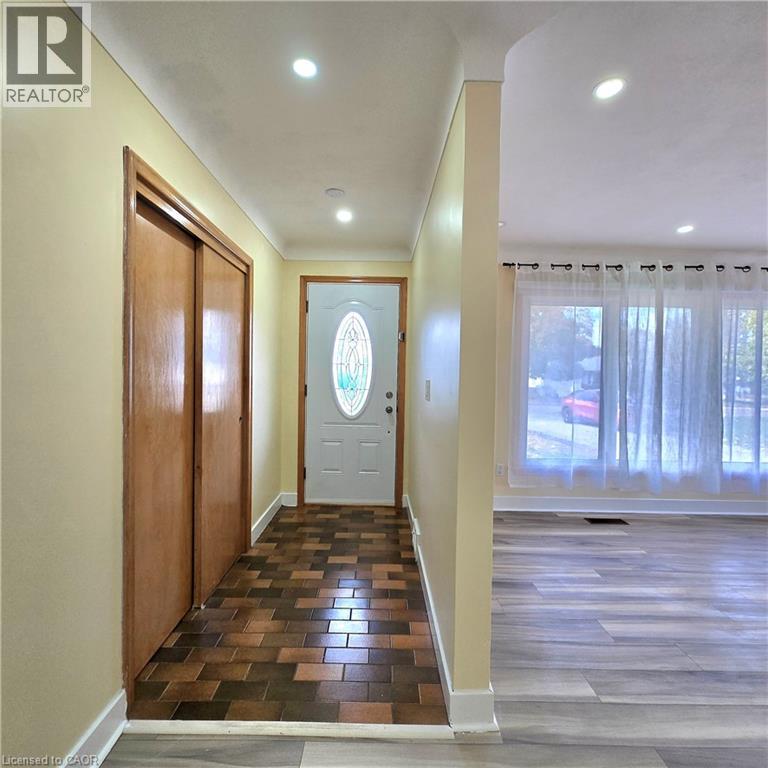 338 Grantham Avenue Unit# Upper, St. Catharines, Ontario L2M 5A6 - Photo 3 - 40784371