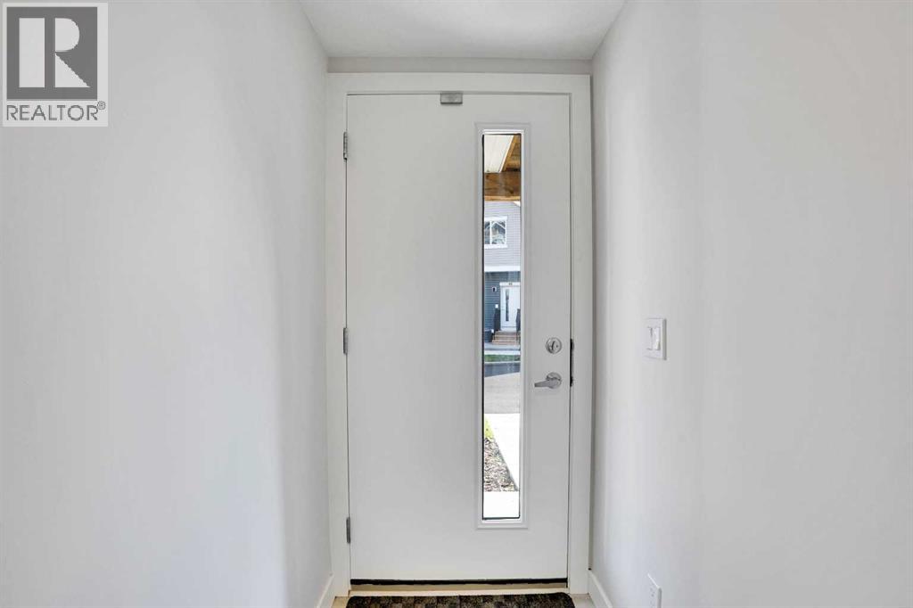 Property at 96 Tuscany Summit Square NW image 2