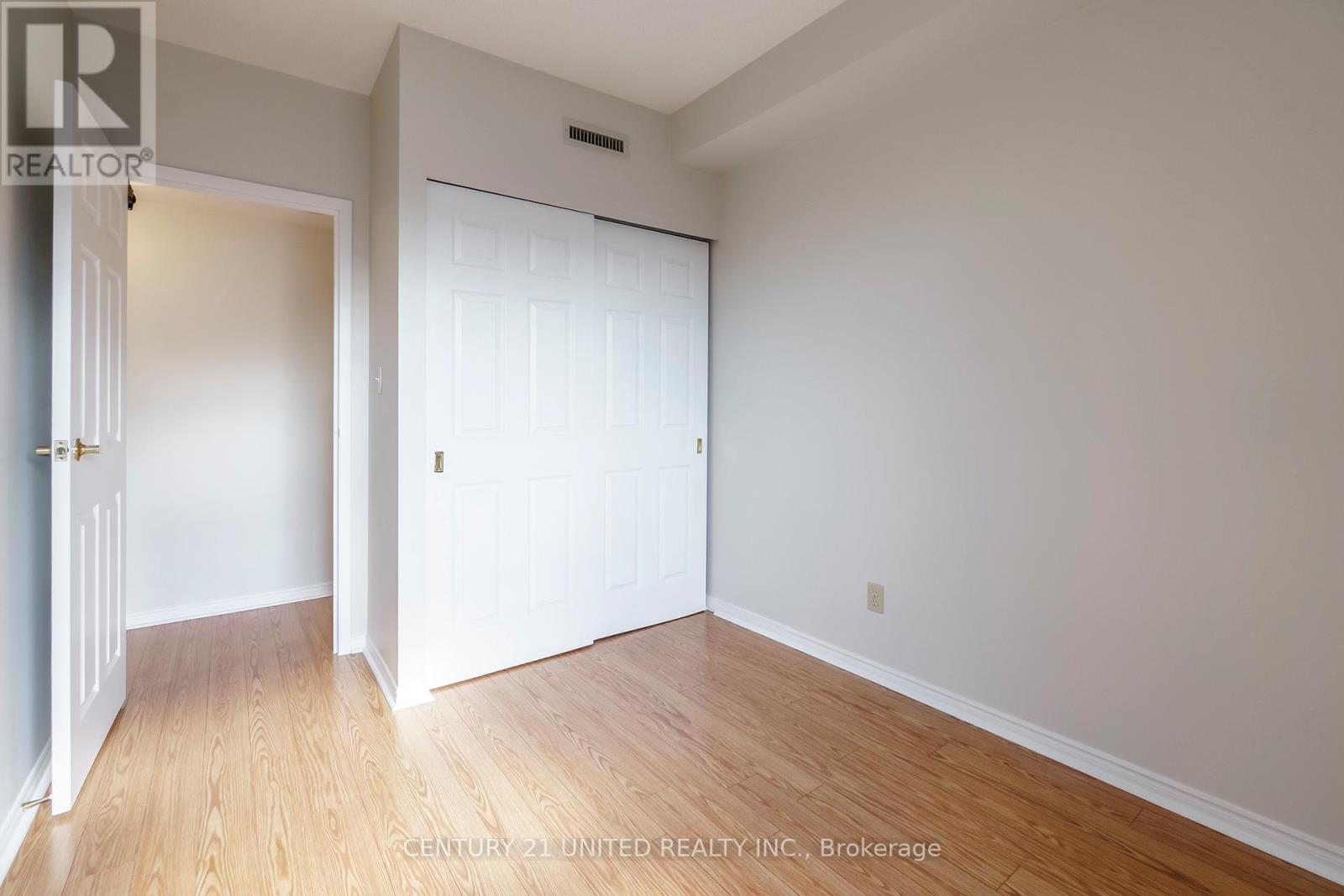 208 - 40 Auburn Street, Peterborough, Ontario K9H 2G2 - Photo 17 - X12522954