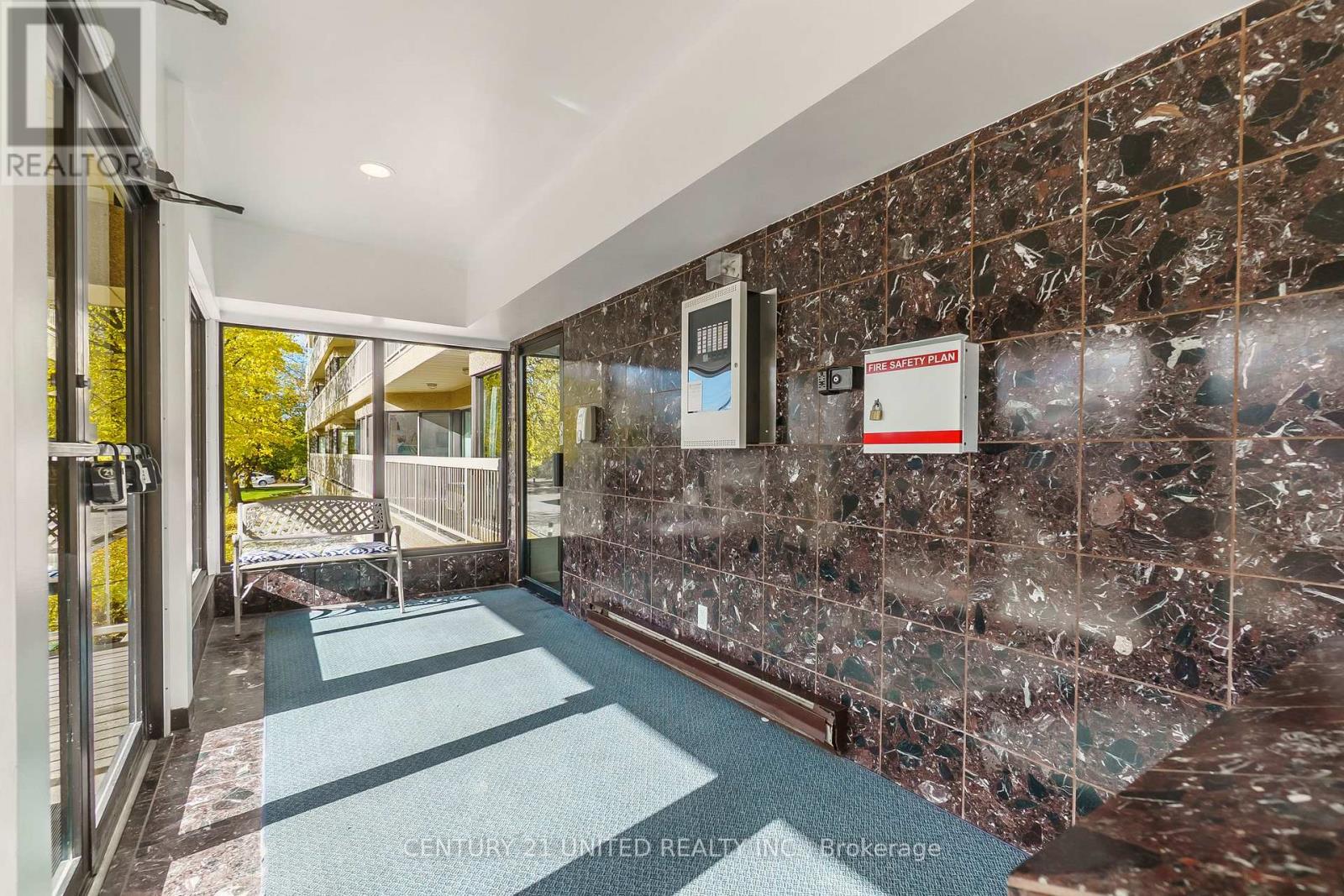 208 - 40 Auburn Street, Peterborough, Ontario K9H 2G2 - Photo 5 - X12522954