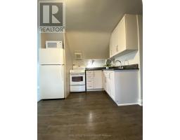 UPPER - 14 FLEMPTON CRESCENT, Toronto, Ontario