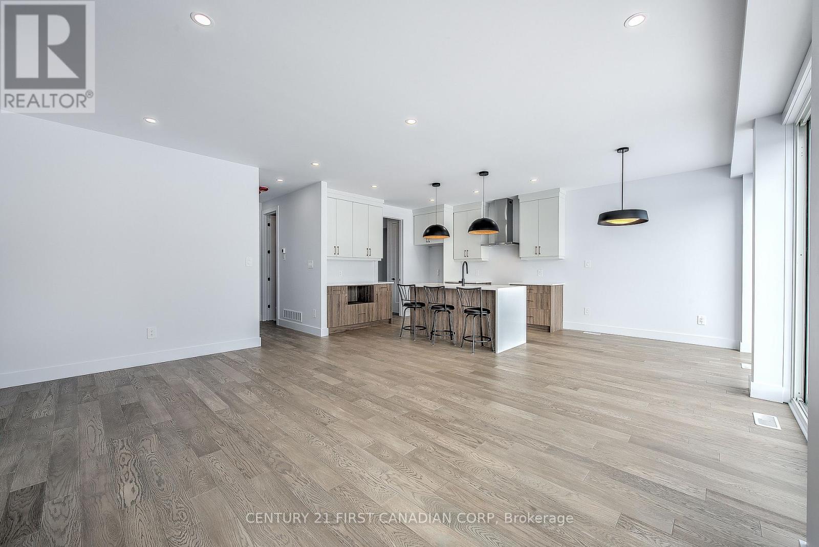 245 Hesselman Crescent, London South, Ontario  N6M 0K3 - Photo 10 - X12522784