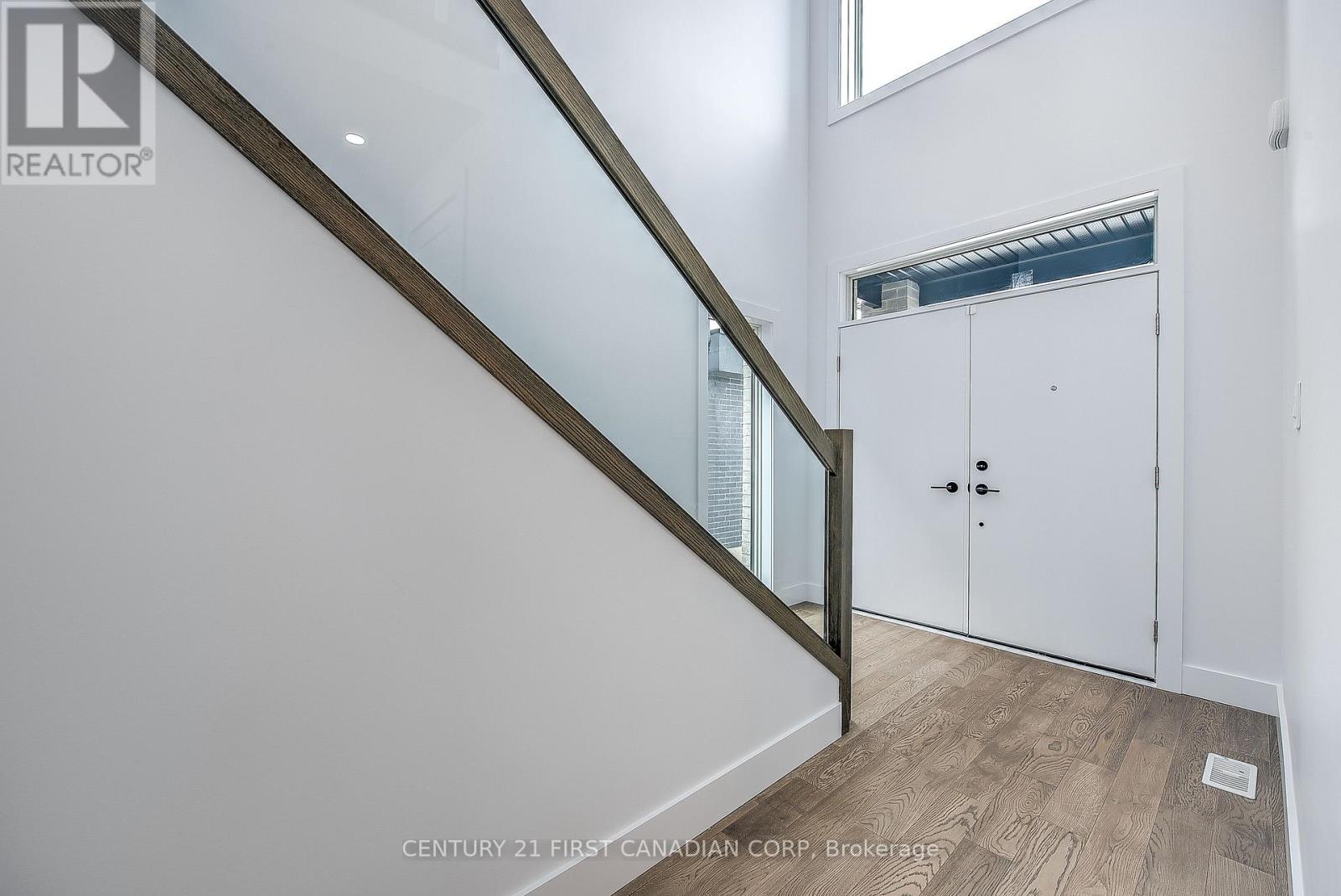 245 Hesselman Crescent, London South, Ontario  N6M 0K3 - Photo 4 - X12522784