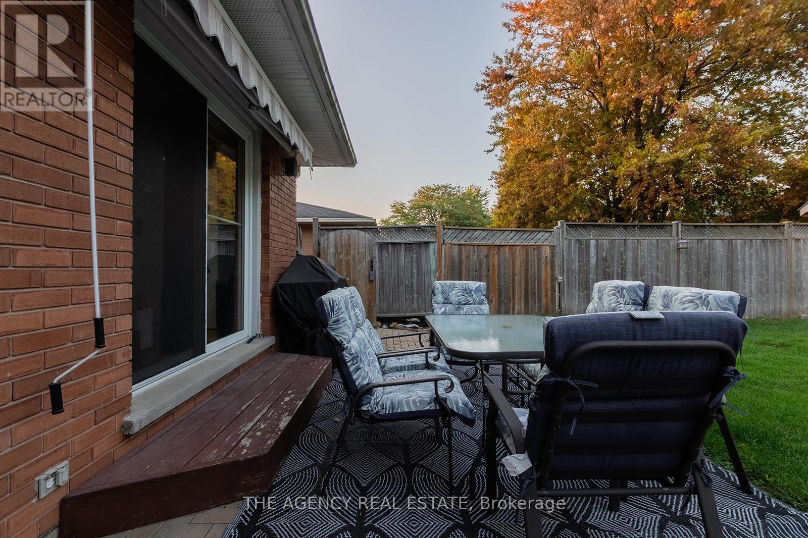 222 Cairn Street, London South, Ontario  N5Z 3W7 - Photo 13 - X12522886