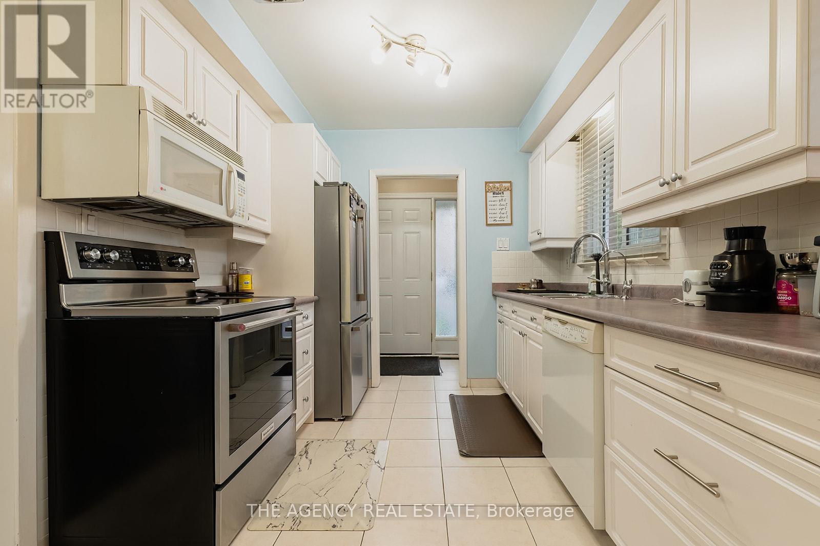 222 Cairn Street, London South, Ontario  N5Z 3W7 - Photo 18 - X12522886