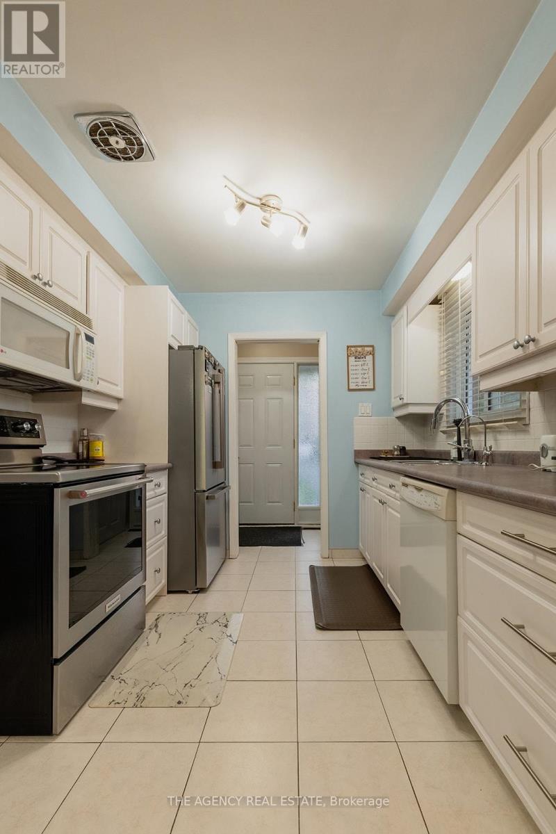 222 Cairn Street, London South, Ontario  N5Z 3W7 - Photo 19 - X12522886