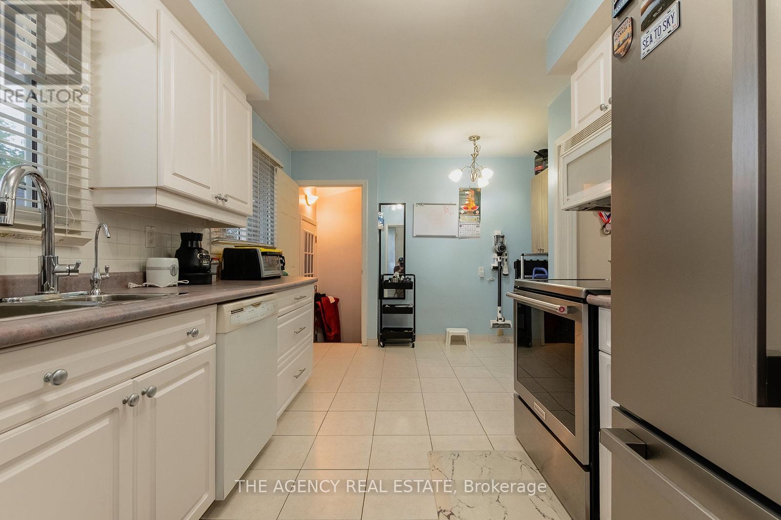 222 Cairn Street, London South, Ontario  N5Z 3W7 - Photo 21 - X12522886