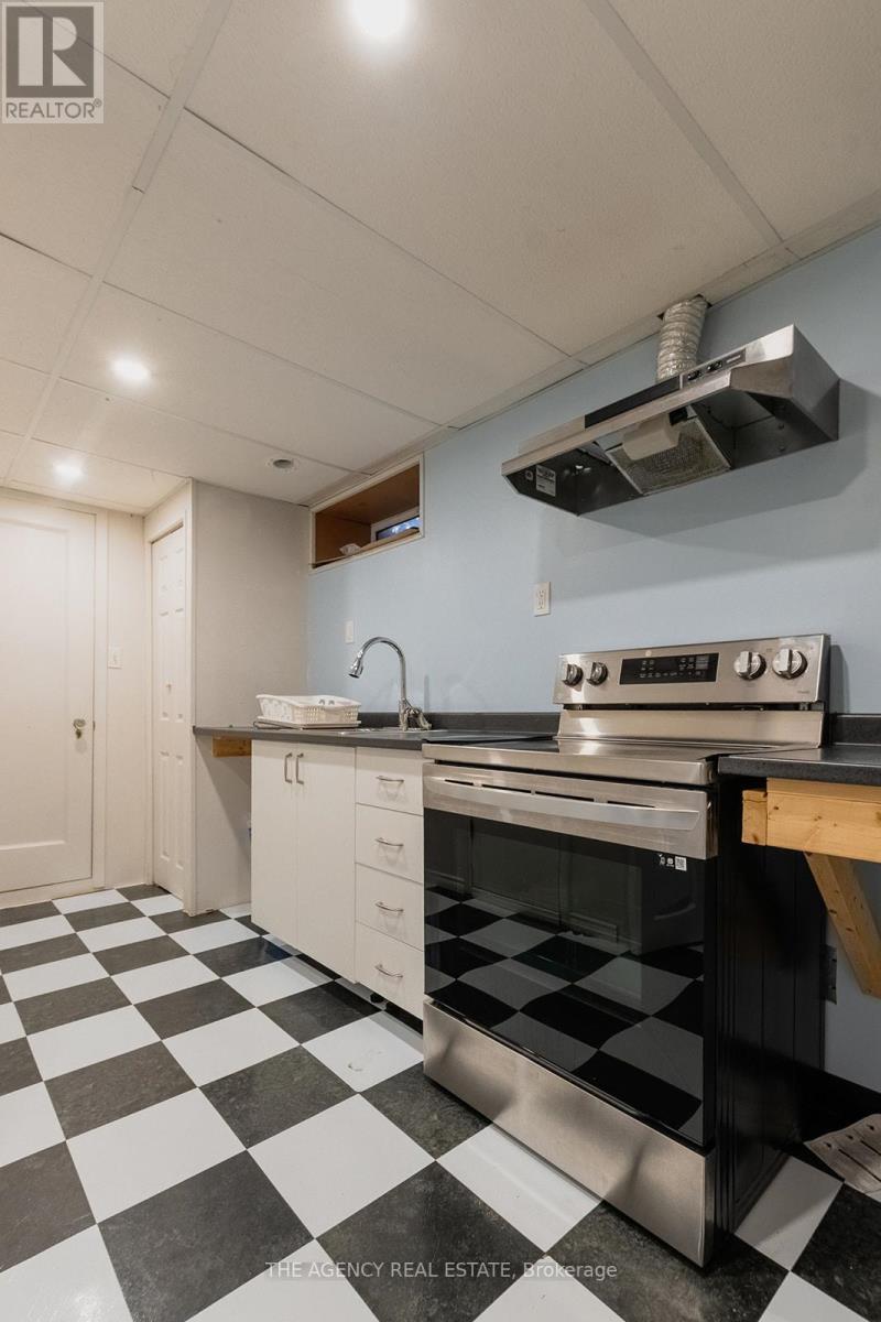 222 Cairn Street, London South, Ontario  N5Z 3W7 - Photo 49 - X12522886