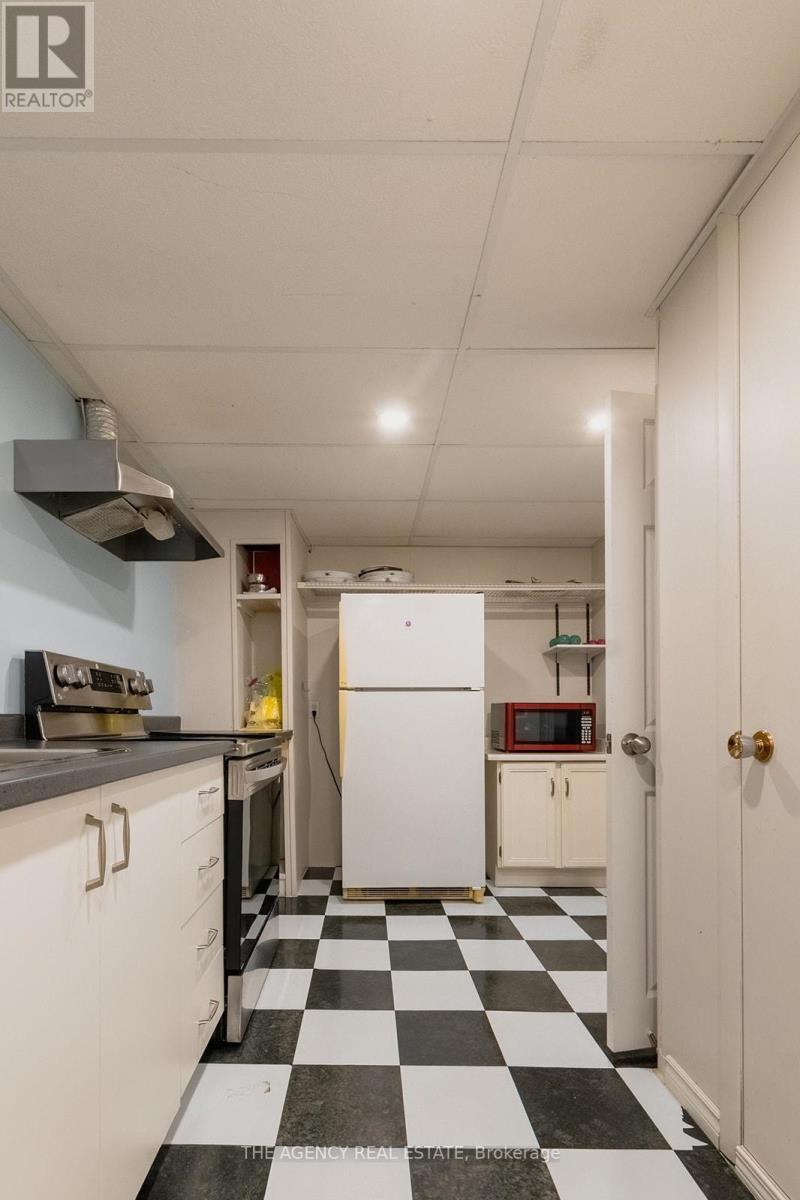 222 Cairn Street, London South, Ontario  N5Z 3W7 - Photo 50 - X12522886