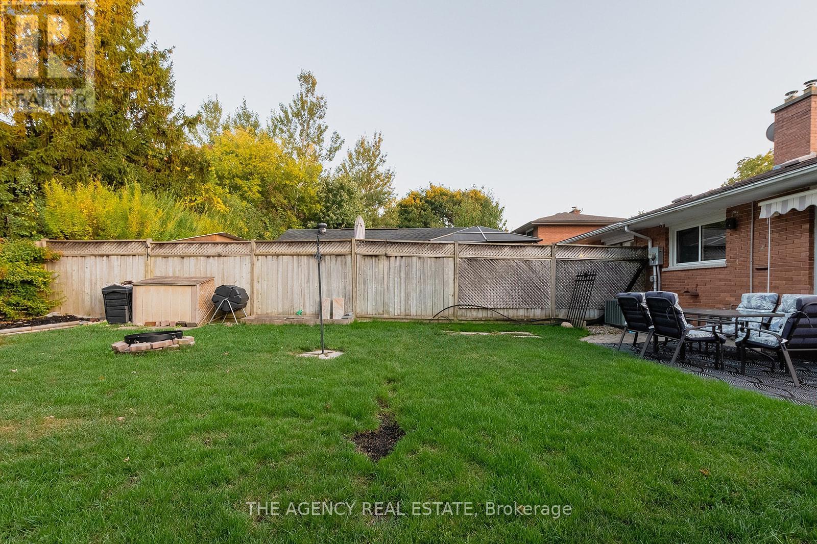 222 Cairn Street, London South, Ontario  N5Z 3W7 - Photo 7 - X12522886