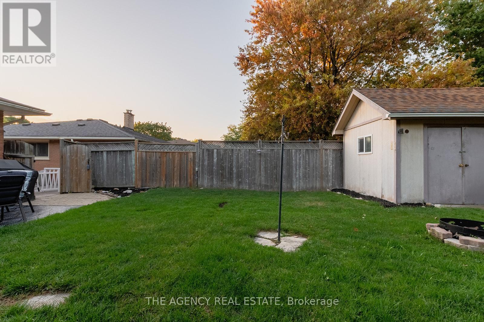 222 Cairn Street, London South, Ontario  N5Z 3W7 - Photo 9 - X12522886