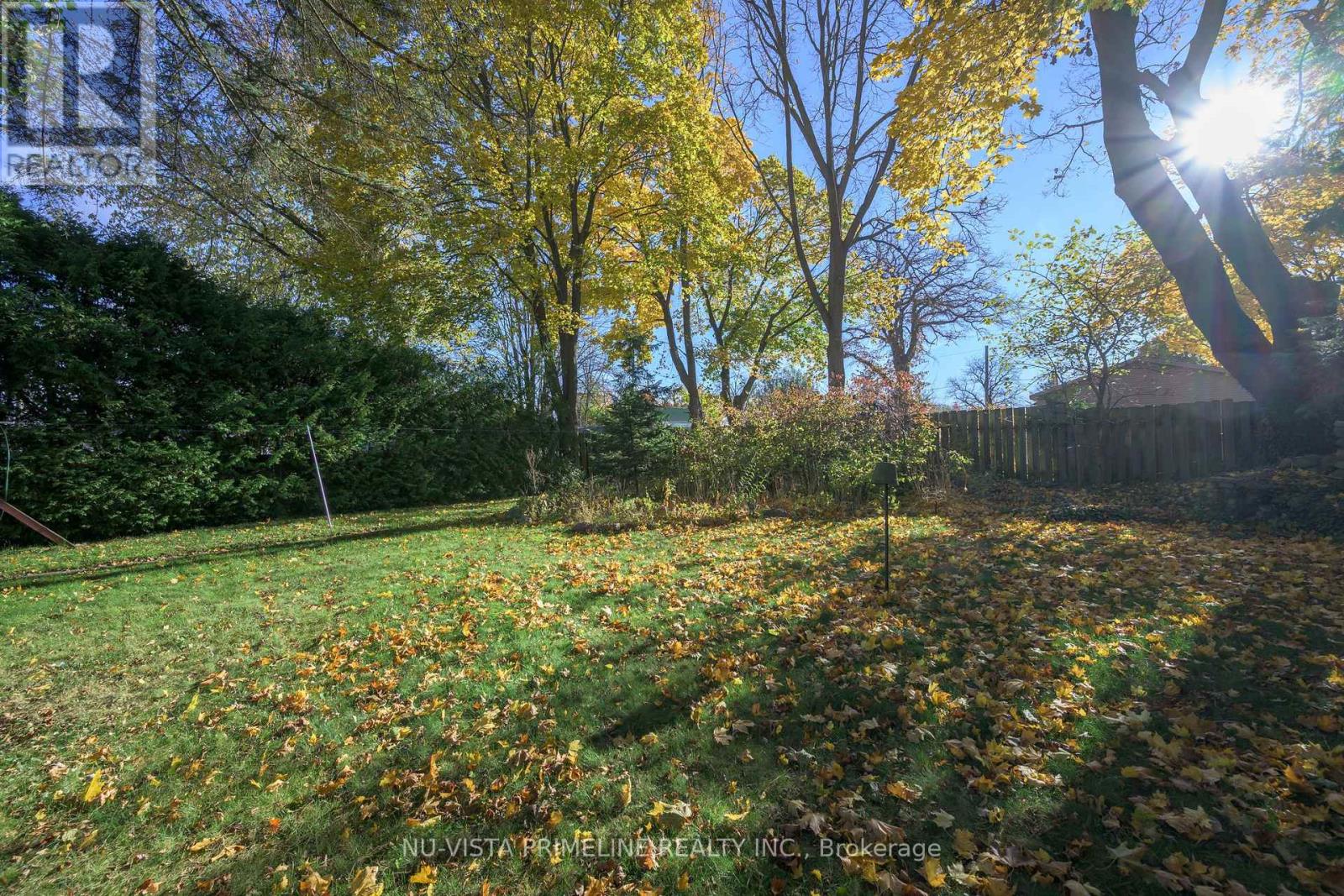 124 High Street W, Strathroy-Caradoc, Ontario  N7G 1G9 - Photo 11 - X12523068