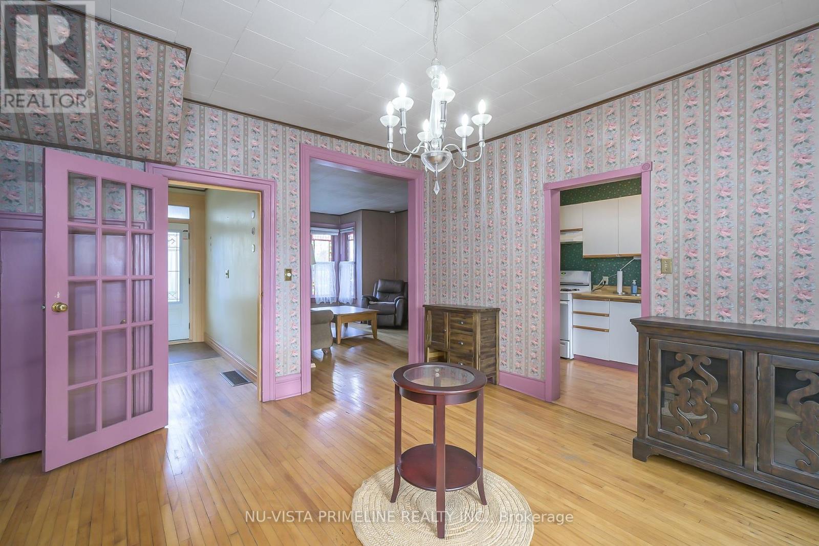 124 High Street W, Strathroy-Caradoc, Ontario  N7G 1G9 - Photo 18 - X12523068