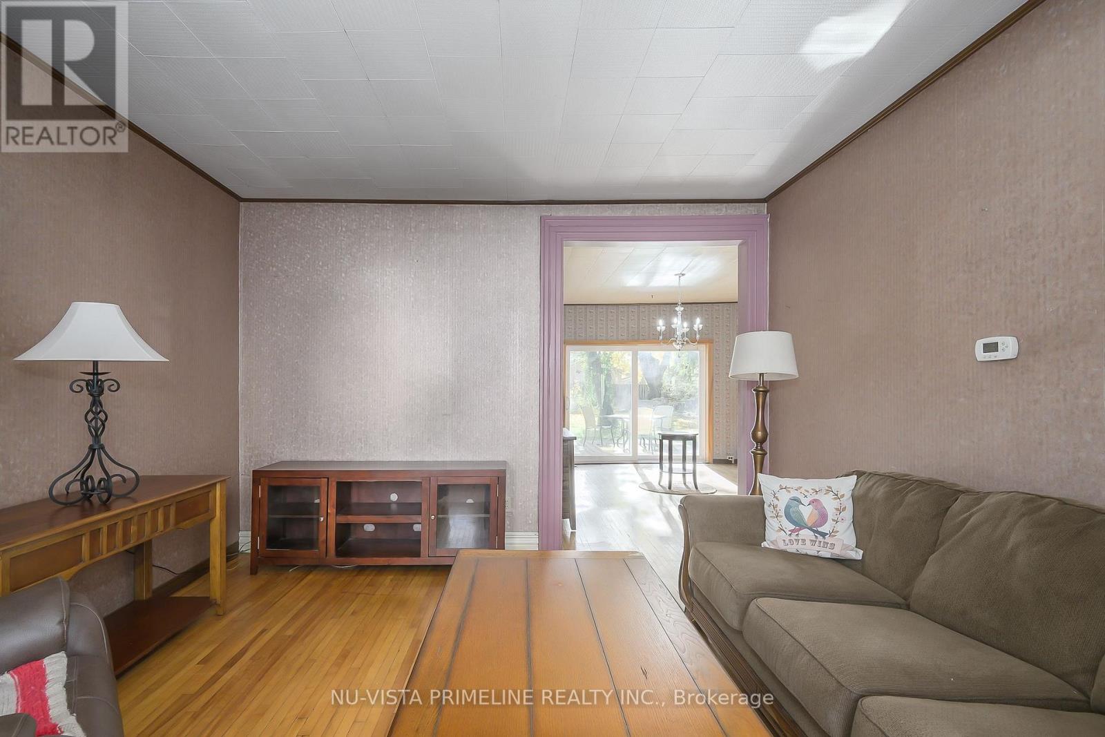 124 High Street W, Strathroy-Caradoc, Ontario  N7G 1G9 - Photo 21 - X12523068