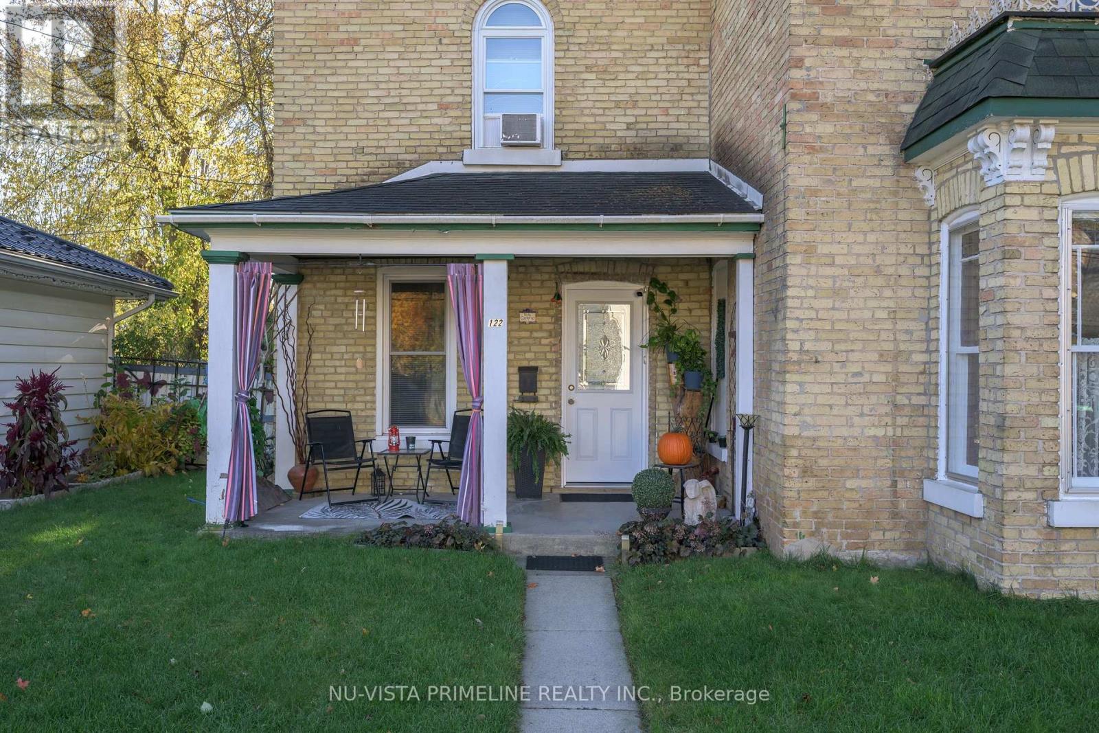 124 High Street W, Strathroy-Caradoc, Ontario  N7G 1G9 - Photo 3 - X12523068