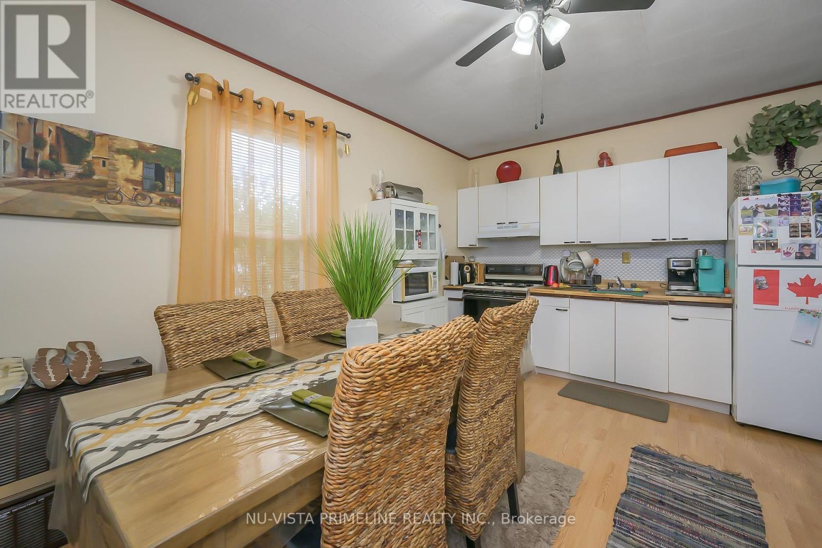 124 High Street W, Strathroy-Caradoc, Ontario  N7G 1G9 - Photo 37 - X12523068