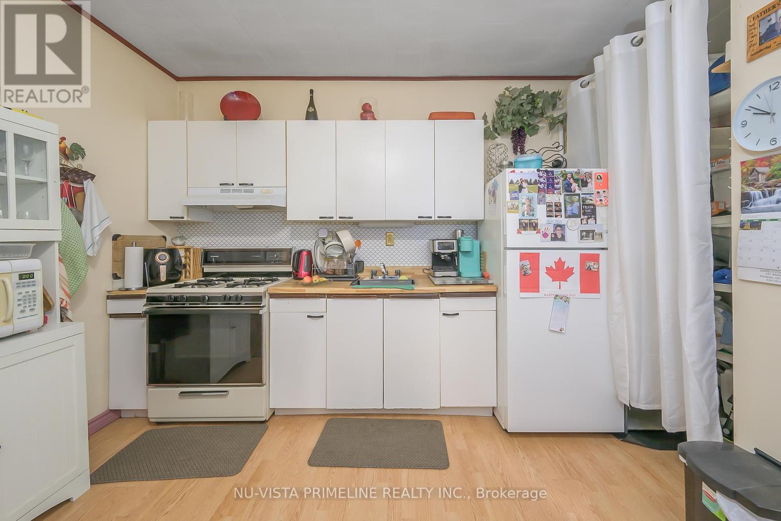 124 High Street W, Strathroy-Caradoc, Ontario  N7G 1G9 - Photo 38 - X12523068