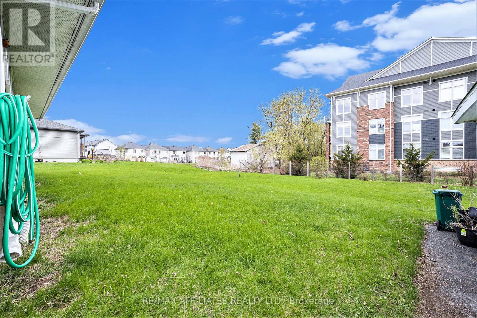 PART 1-2 RENAUD ROAD, Ottawa, Ontario