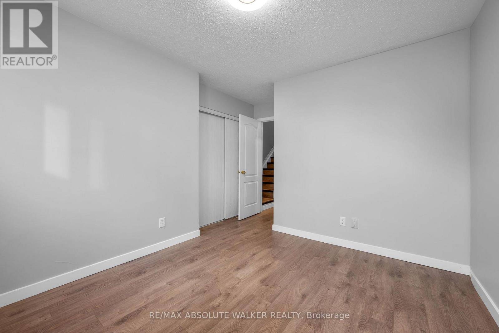 1673 Locksley Lane, Ottawa, Ontario  K1J 1B6 - Photo 22 - X12522878