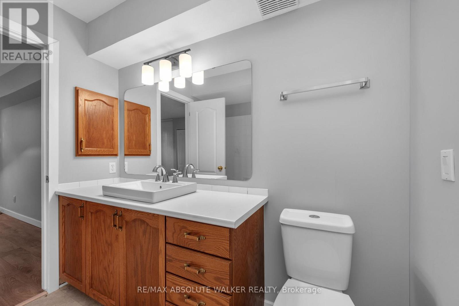 1673 Locksley Lane, Ottawa, Ontario  K1J 1B6 - Photo 23 - X12522878