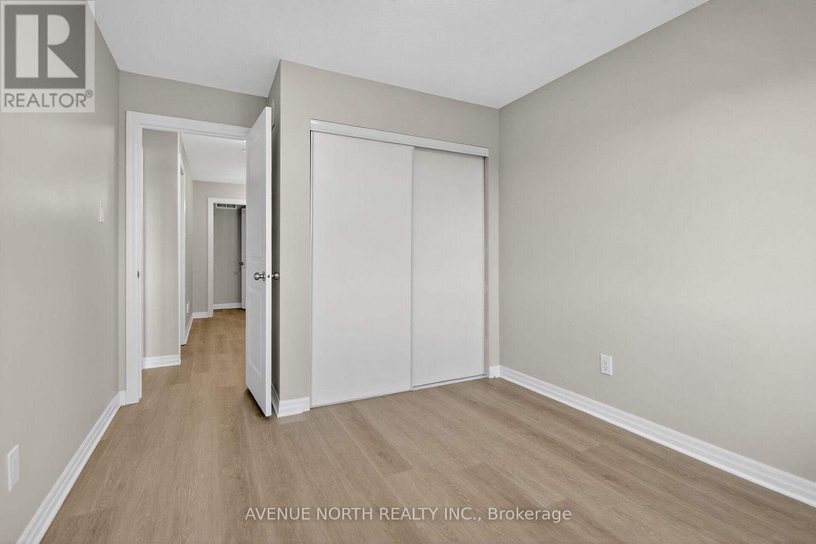 629 Sunburst Street, Ottawa, Ontario  K1T 0L1 - Photo 30 - X12522880