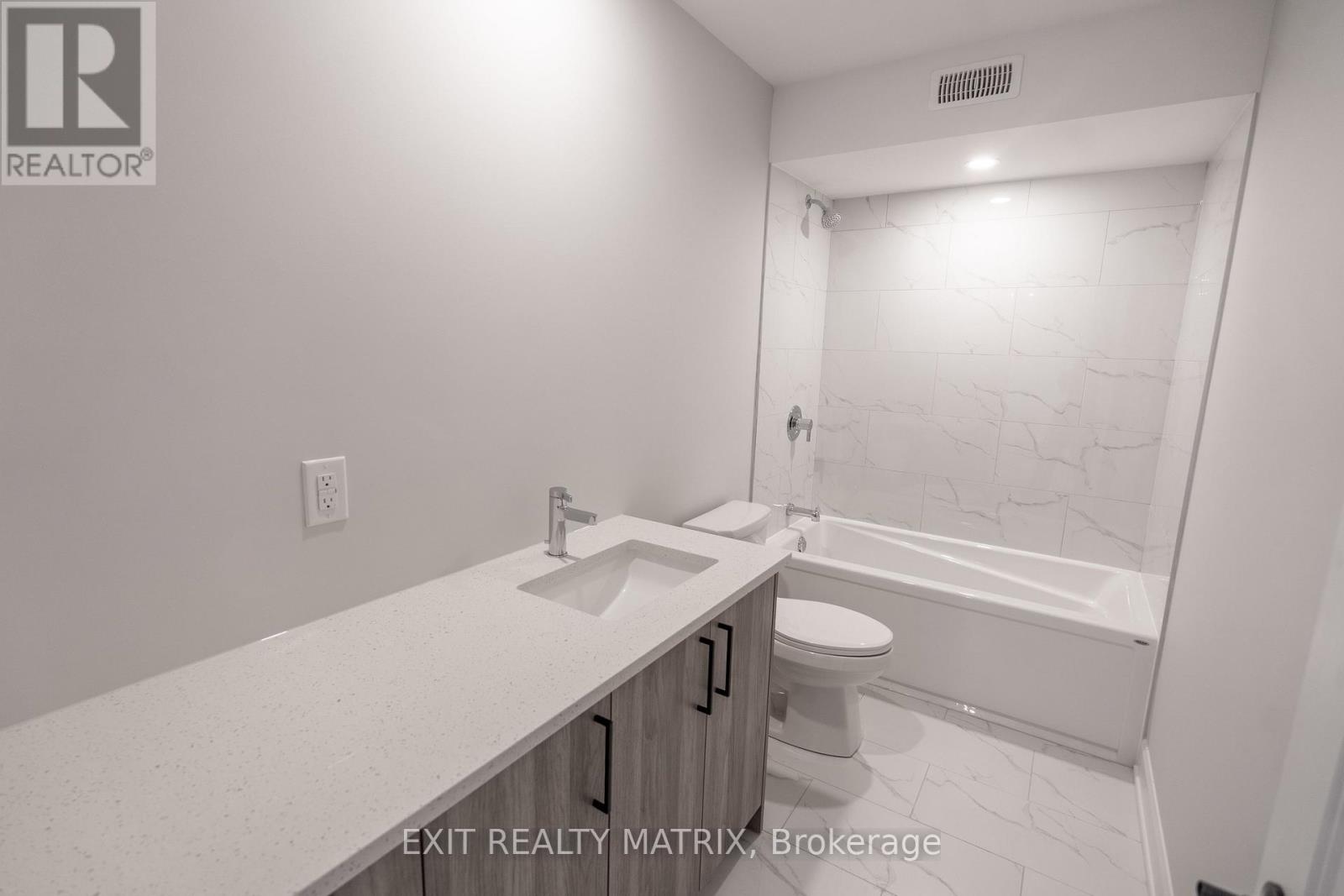 784-786 Walton Street, Cornwall, Ontario K6H 0J2 - Photo 7 - X12522940