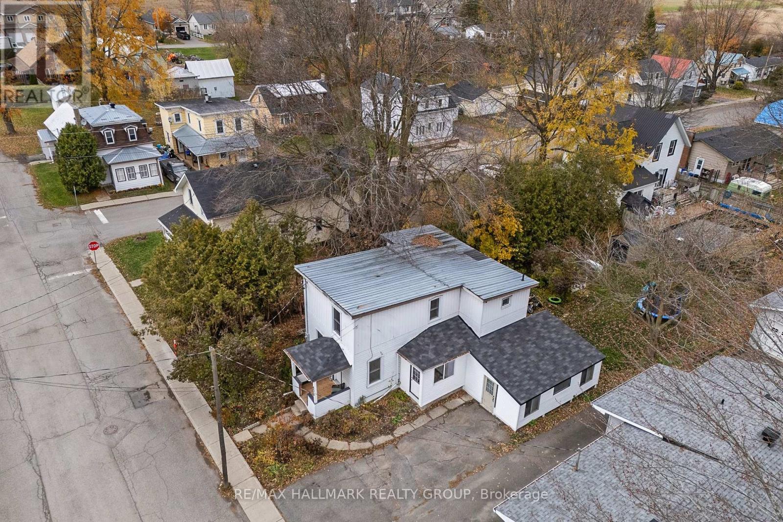 475 CENTRE STREET, North Dundas, Ontario