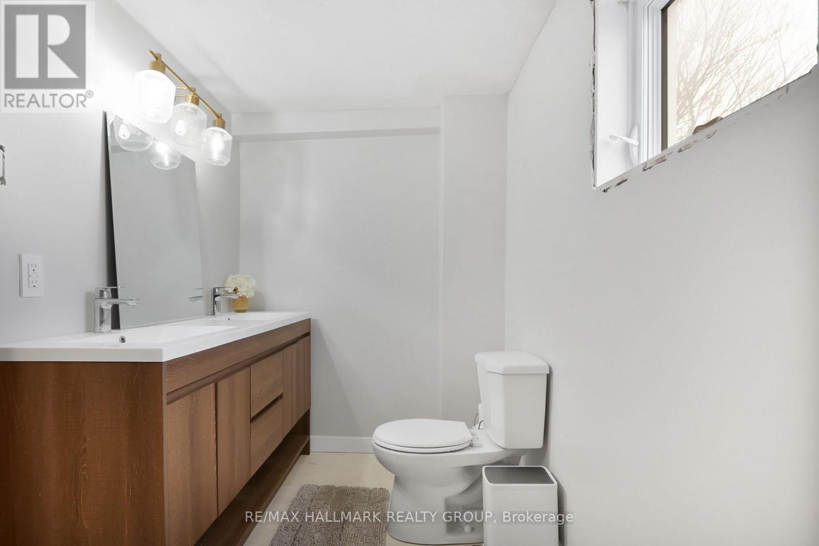 475 Centre Street, North Dundas, Ontario K0C 2K0 - Photo 15 - X12522944