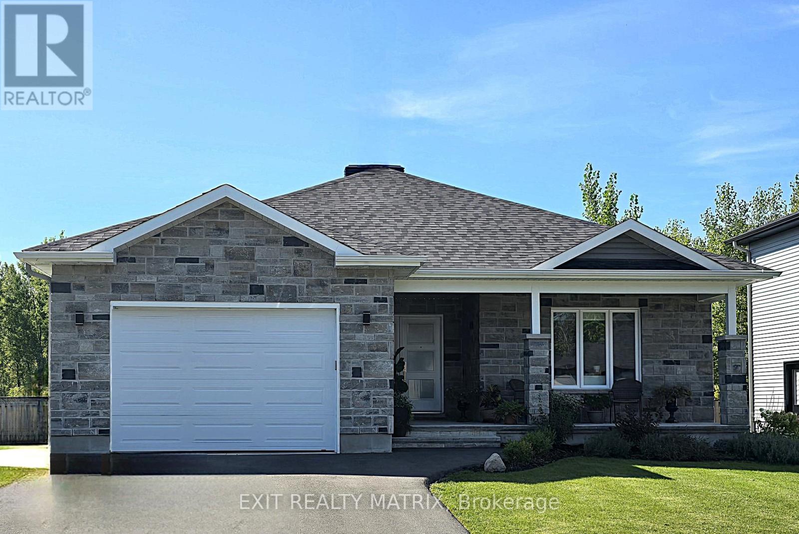 6 GLENCO ROAD, South Stormont, Ontario