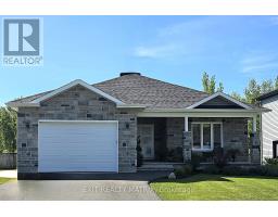 6 GLENCO ROAD, South Stormont, Ontario