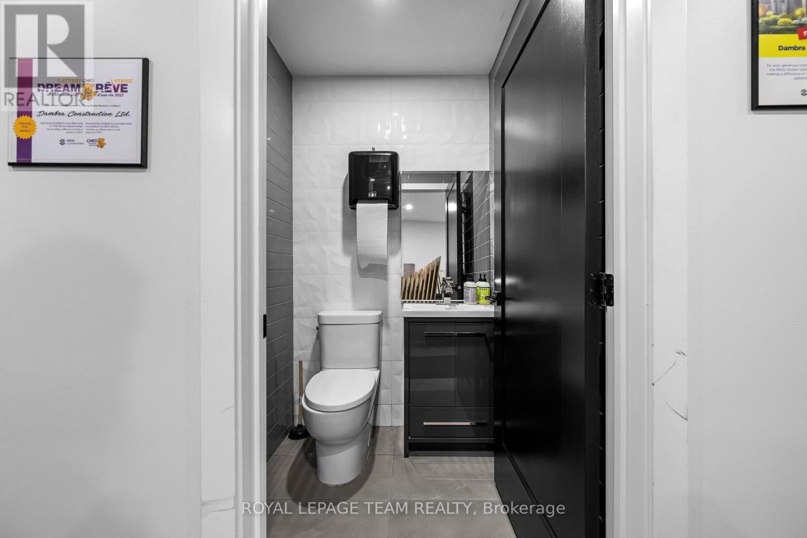 123 - 15 Capella Court, Ottawa, Ontario  K2E 7X1 - Photo 11 - X12522958