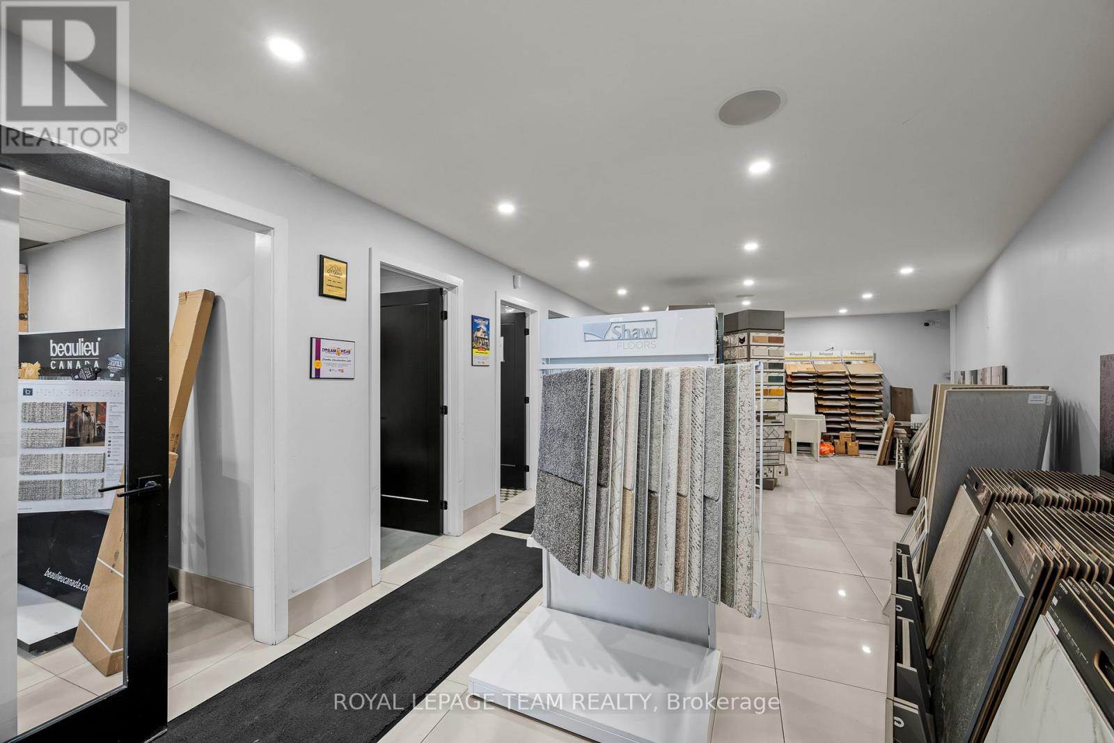 123 - 15 Capella Court, Ottawa, Ontario  K2E 7X1 - Photo 18 - X12522958