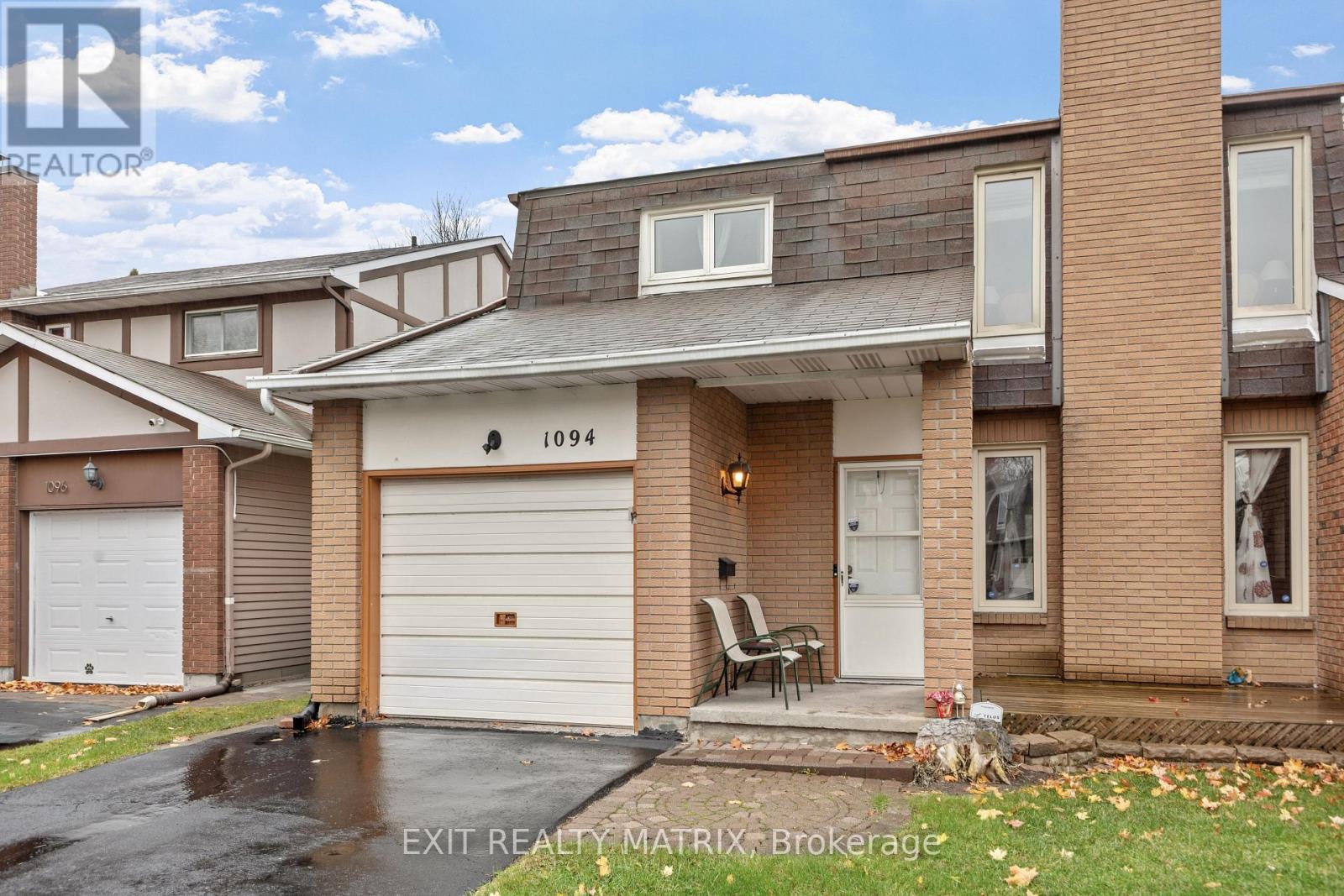 1094 St Lucia Place, Ottawa, Ontario  K1C 2G3 - Photo 2 - X12522978
