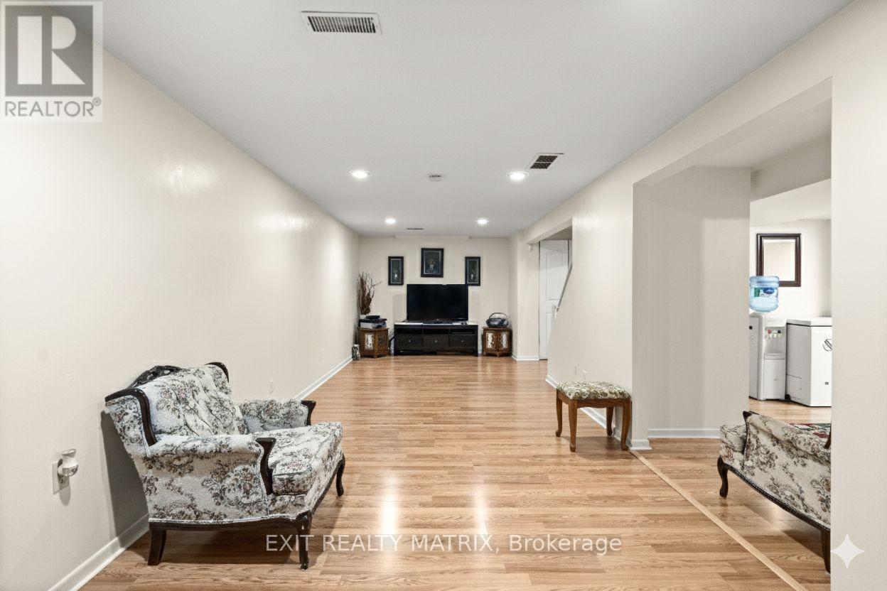 1094 St Lucia Place, Ottawa, Ontario  K1C 2G3 - Photo 30 - X12522978