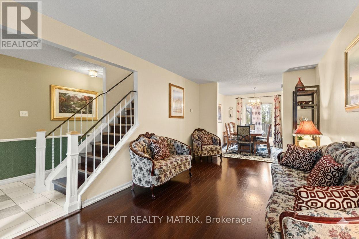 1094 St Lucia Place, Ottawa, Ontario  K1C 2G3 - Photo 5 - X12522978