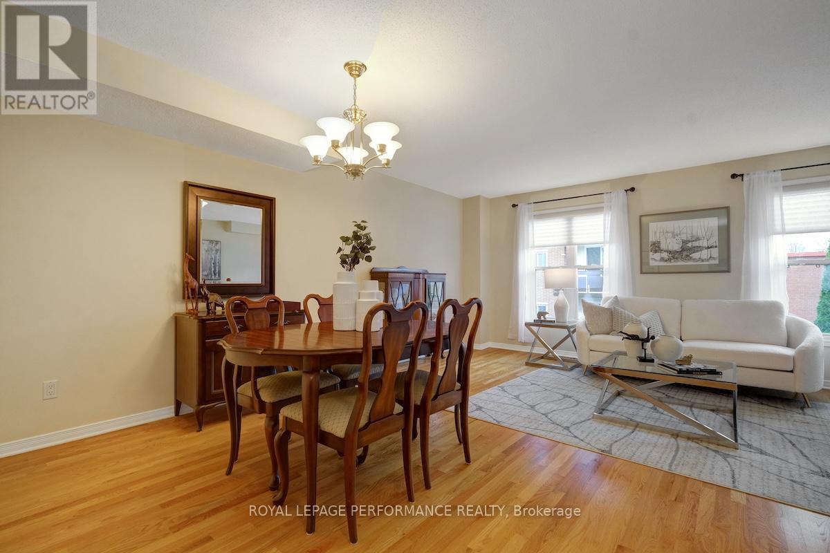 169 Arcola Private, Ottawa, Ontario K1K 4W9 - Photo 11 - X12523072