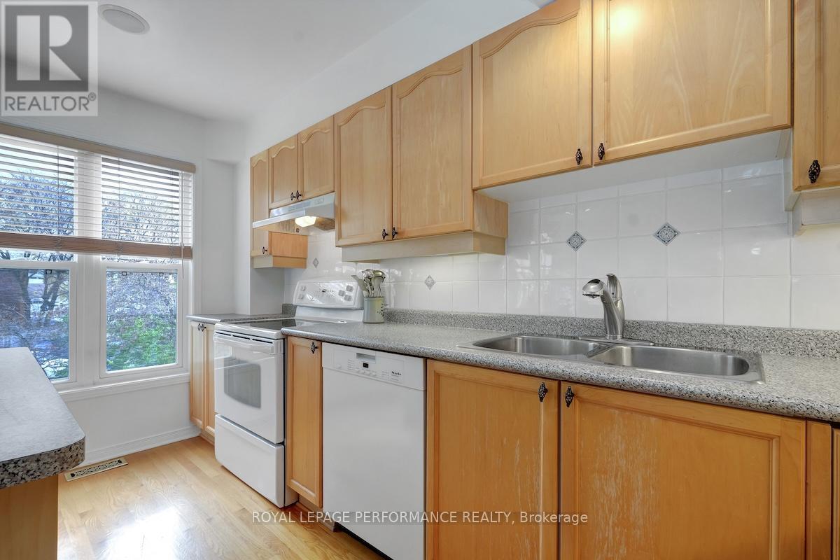 169 Arcola Private, Ottawa, Ontario K1K 4W9 - Photo 22 - X12523072