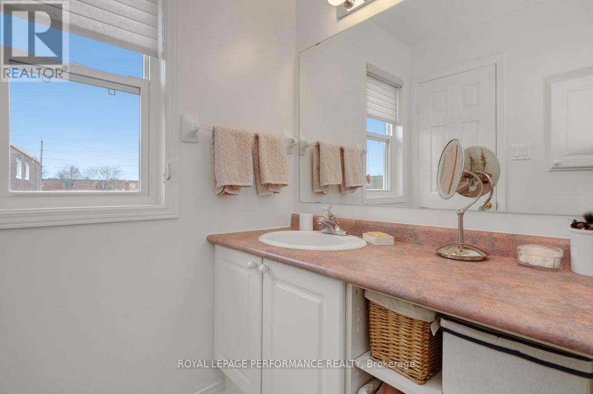 169 Arcola Private, Ottawa, Ontario K1K 4W9 - Photo 34 - X12523072